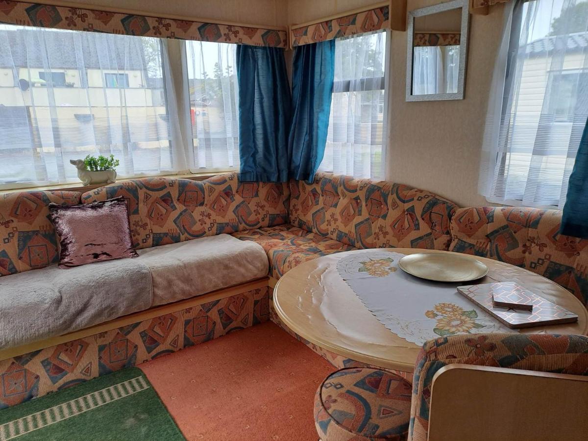 Cosy Caravan At Blackmoor Farm Ludchurch Esterno foto